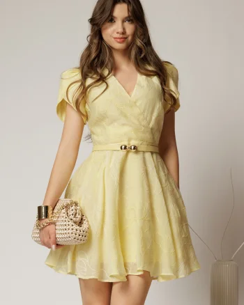 Rochie DY Fashion galbena scurta cu broderii florale si decolteu petrecut