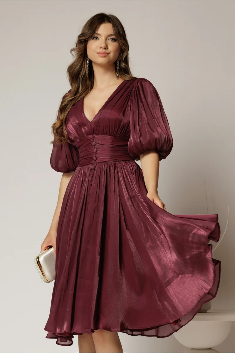Rochie DY Fashion mov pruna cu decolteu adanc si nasturi din voal peliculizat
