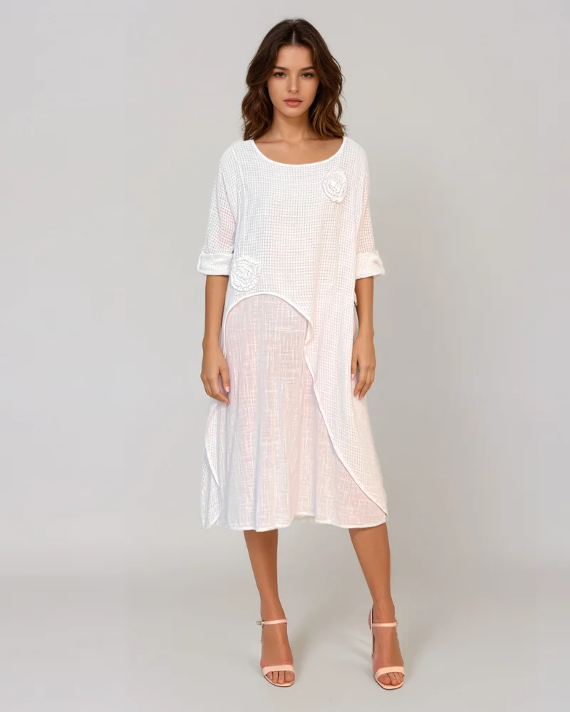 Rochie cu capă și flori aplicate alb - Unica (XL-3XL)