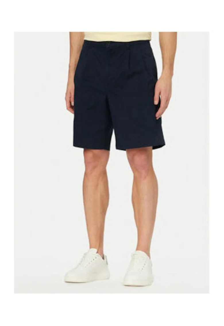 Pantaloni scurti cu buzunare laterale si detaliu logo