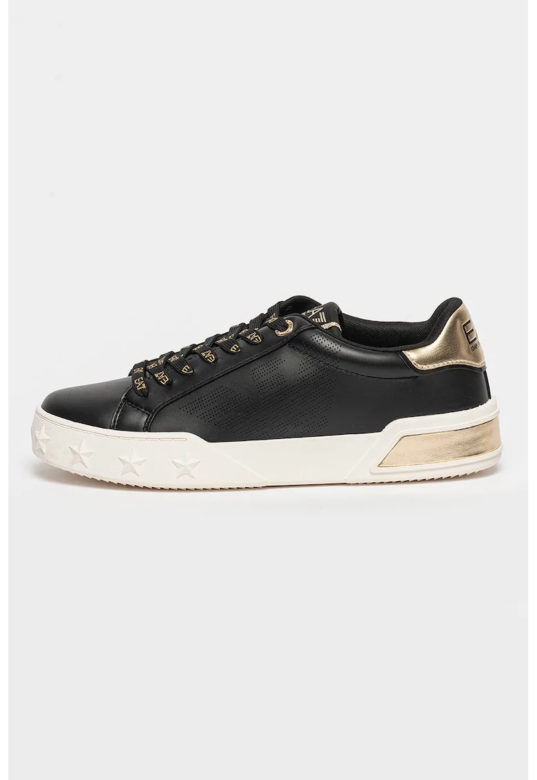 Pantofi sport de piele ecologica si logo perforat, Alb/Auriu/Negru