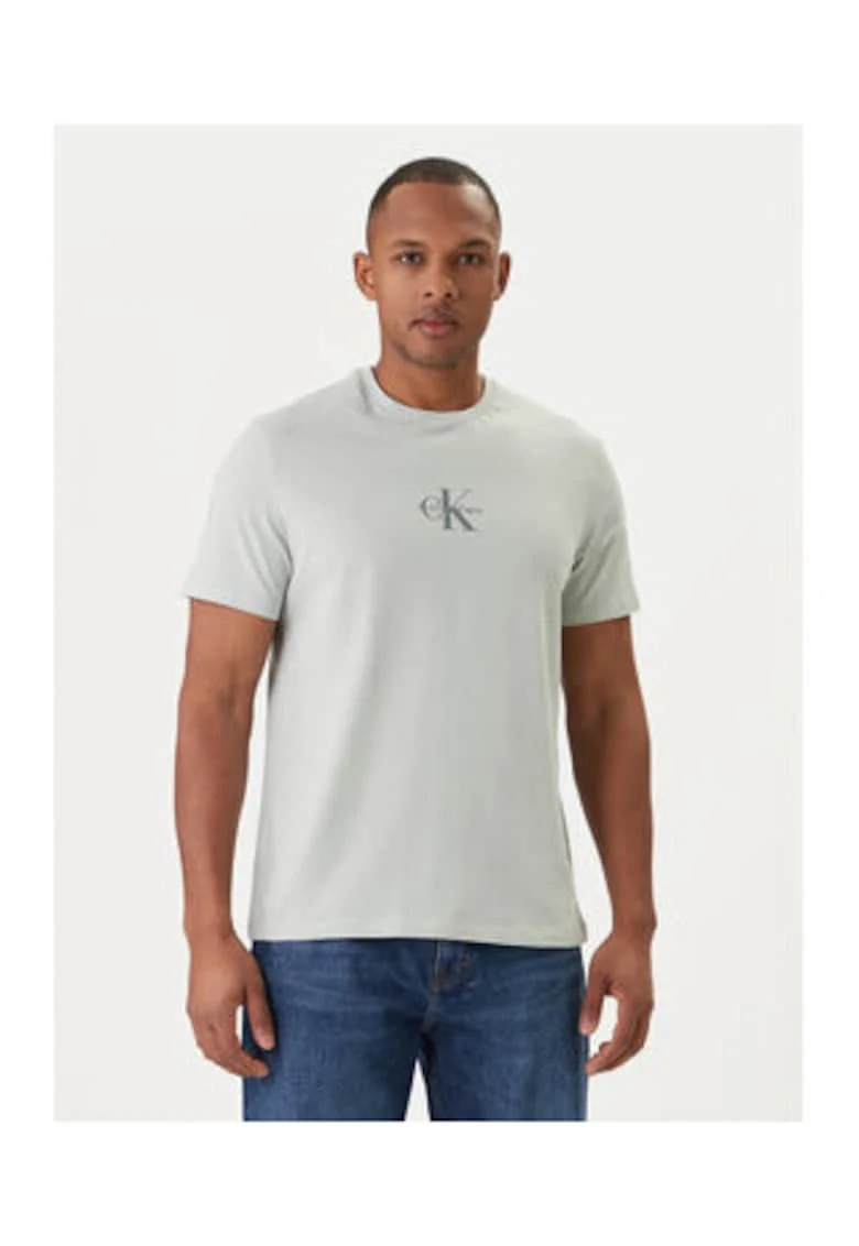 Tricou din bumbac cu decolteu la baza gatului,