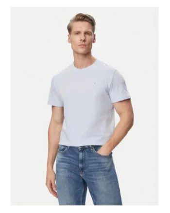 Tricou cu maneci scurte si decolteu la baza gatului