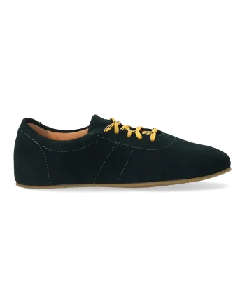 Pantofi sport cu talpa joasa din piele intoarsa