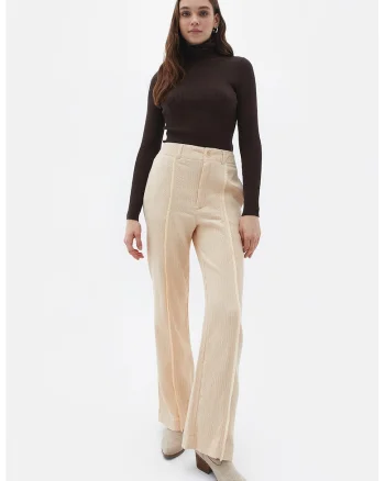 Pantaloni cu cusaturi accentuate, Bej