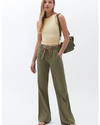 Pantaloni cu croiala ampla si talie ajustabila, Kaki