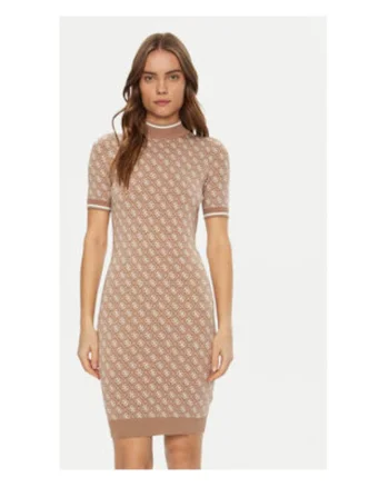 Rochie tricotata cu guler scurt