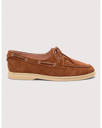 Pantofi boat din piele intoarsa cu logo metalic, Maro