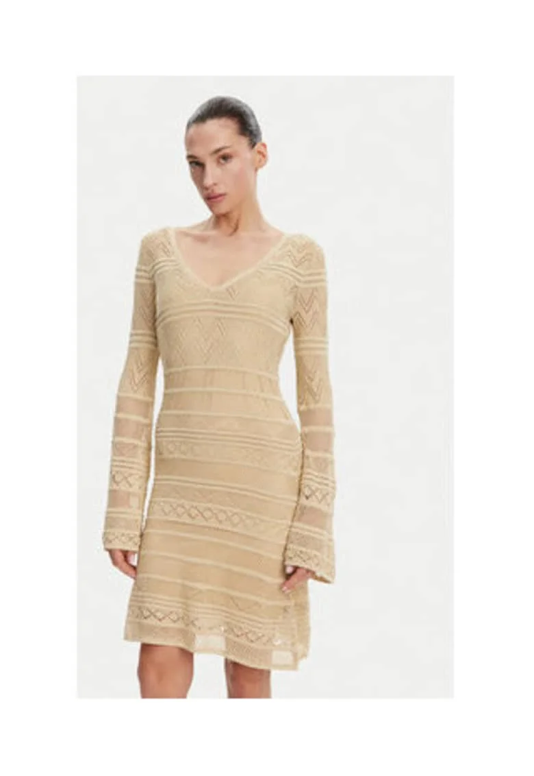 Rochie tricotata cu maneci lungi si decolteu in V