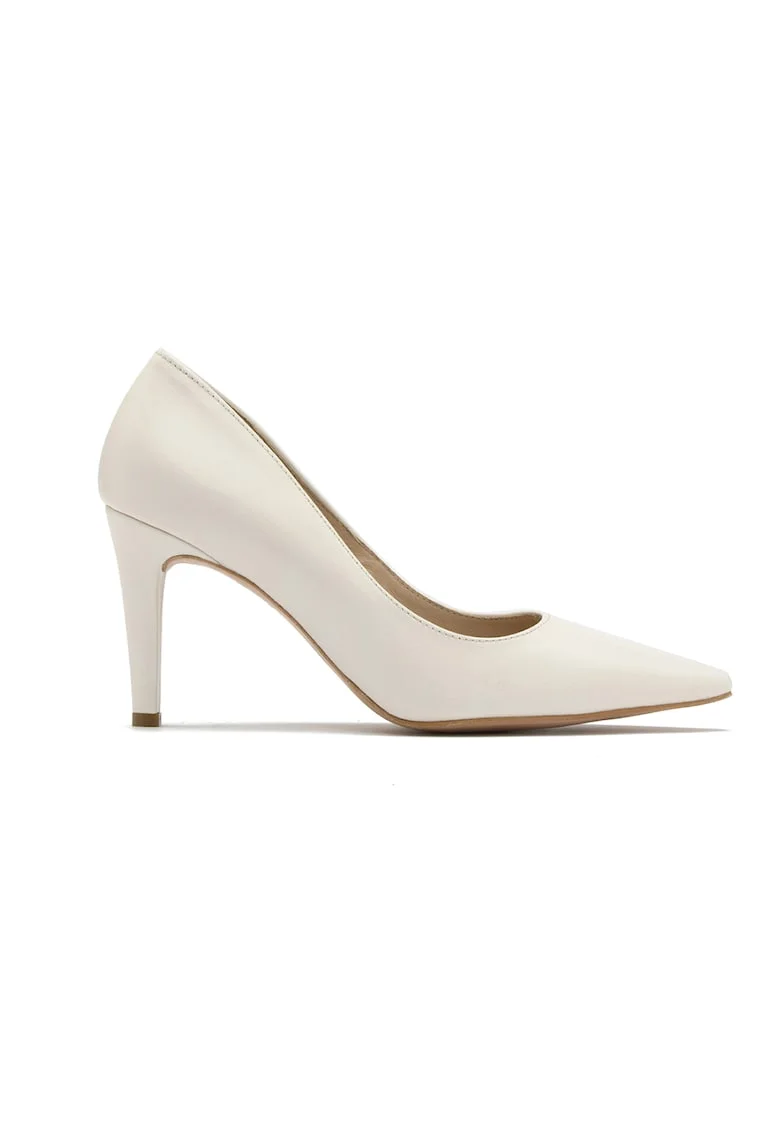 Pantofi de piele cu varf ascutit, Crem
