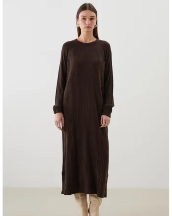 Rochie striata cu maneci lungi, Maro inchis
