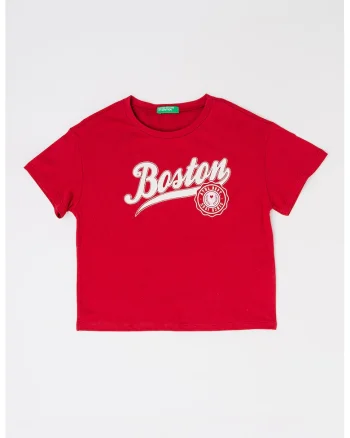 Tricou cu text, Rosu