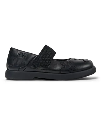 Balerini de piele, Negru