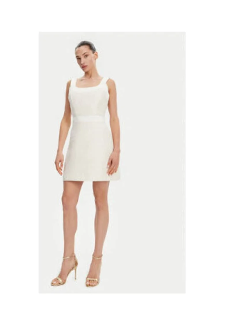 Rochie casual cu model uni