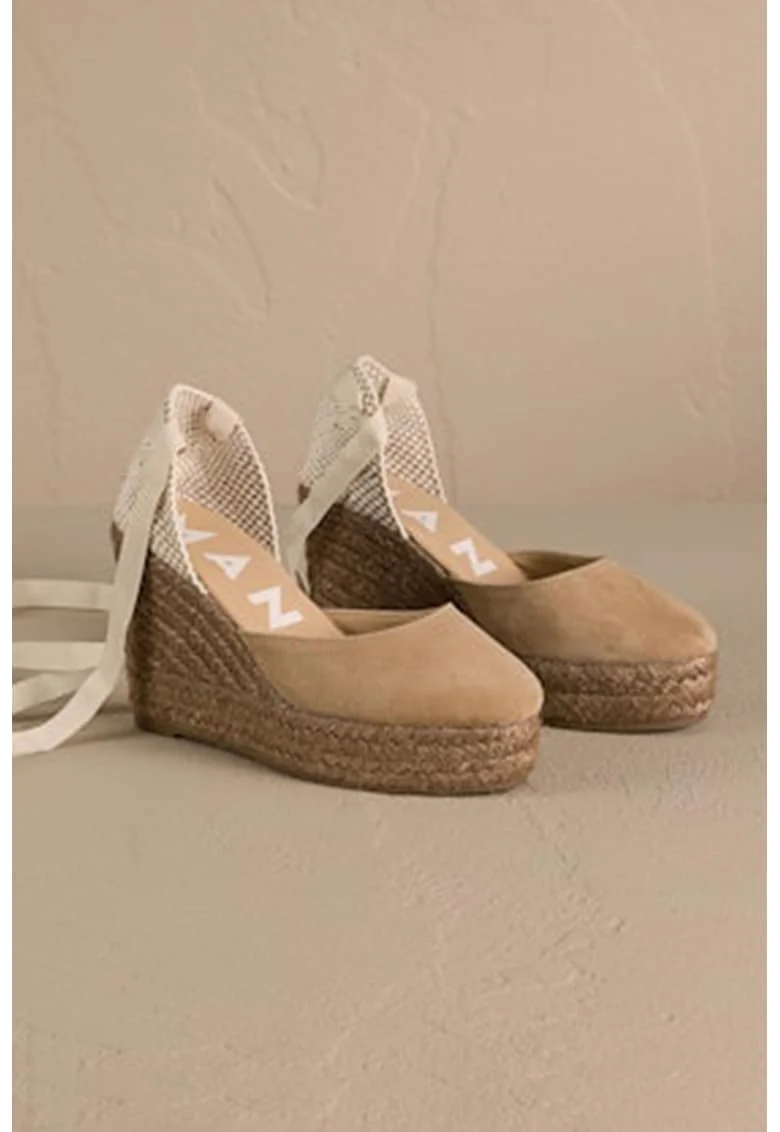 Sandale wedge de piele cu bareta infasurabila, Alb fildes/Maro taupe deschis