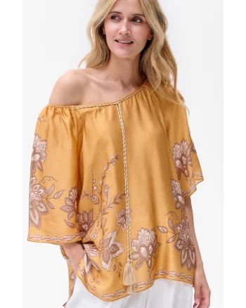 Bluza cu decolteu pe un umar