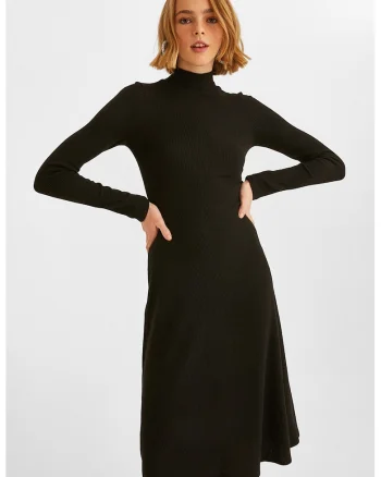 Rochie tricotata fin cu guler mediu, Negru