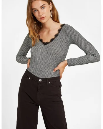 Bluza striata cu insertii din dantela, Gri inchis