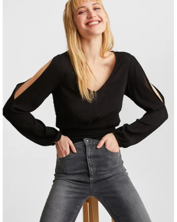 Bluza cu decolteu in V si decupaje pe brate, Negru