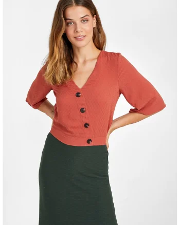 Bluza crop cu nasturi asimetrici, Rosu stins