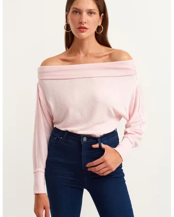Pulover cu decolteu pe umeri si model uni, Roz deschis