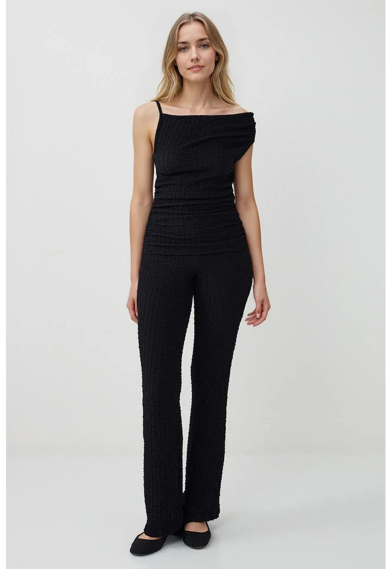 Pantaloni drepti texturati, Negru