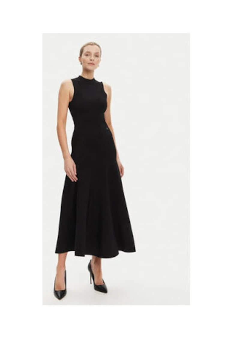 Rochie midi evazata, fara maneci cu decolteu la baza gatului