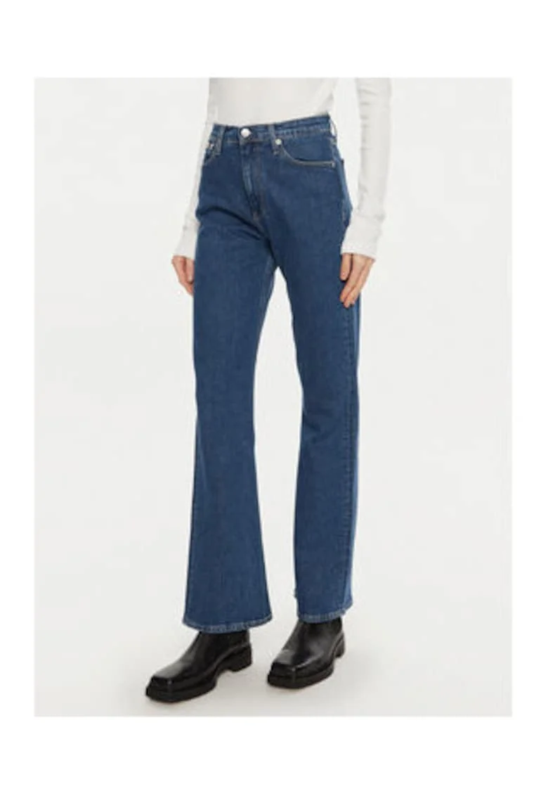 Blugi bootcut,