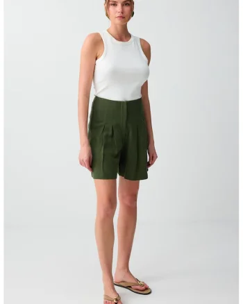 Pantaloni scurti din amestec de in cu pliuri, Verde feriga