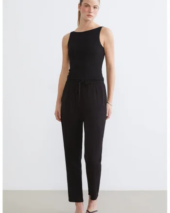 Pantaloni cu croiala conica si talie ajustabila, Negru