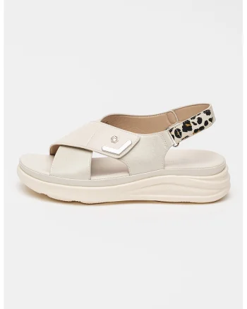 Sandale cu talpa flatform si inchidere velcro, Alb murdar