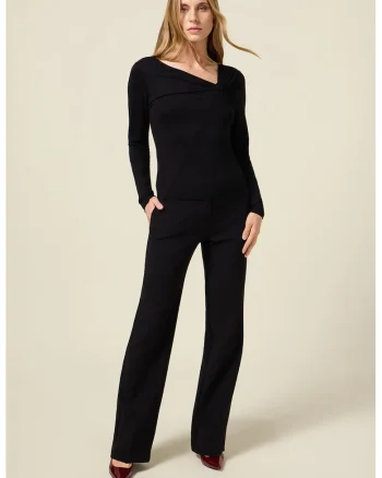 Bluza asimetrica cu decolteu in V