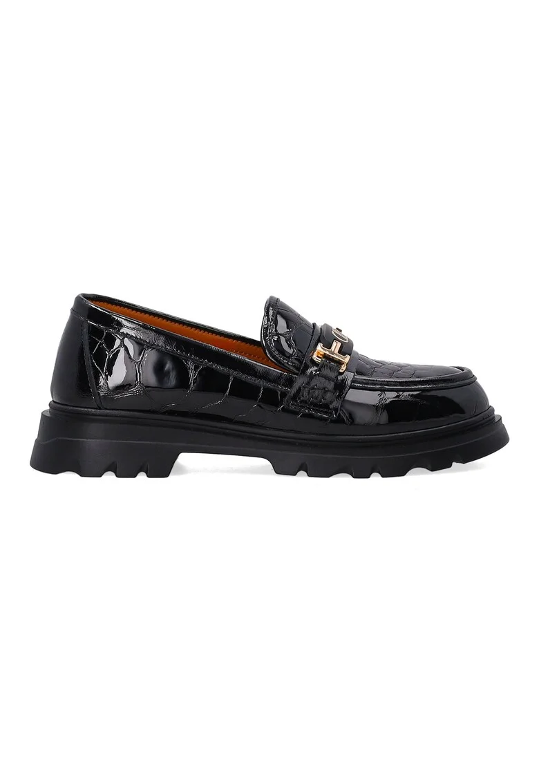 Pantofi loafer din piele lacuita cu detalii metalice