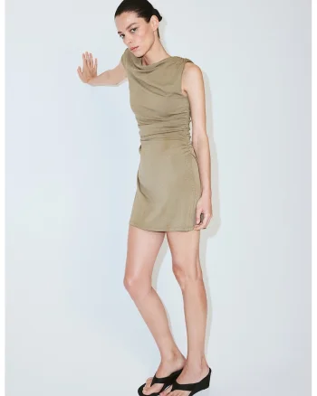 Rochie cambrata cu decolteu pe un umar, Verde stins