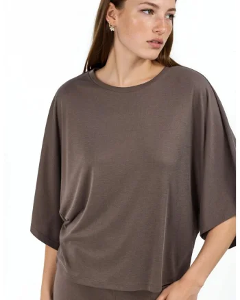 Bluze dama,  bluza cu guler rotund, croiala lejera, maro cafea, material reiata