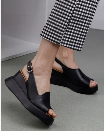 Sandale dama confectionate din piele neagra