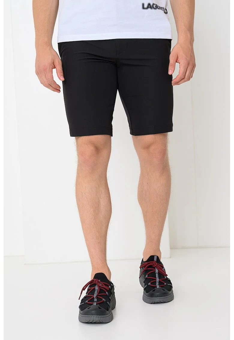 Pantaloni scurti slim fit cu buzunare oblice, Negru