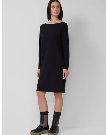 Rochie dreapta tricotata fin cu decolteu barcuta, Negru