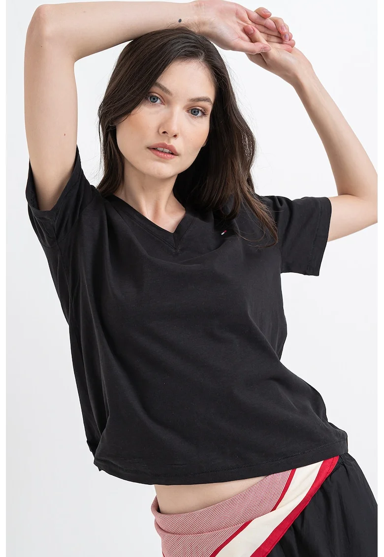 Tricou lejer cu decolteu in V, Negru