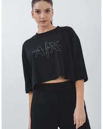 Tricou crop cu decolteu la baza gatului, Negru