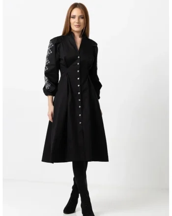 Rochie camasa tip tunica neagra cu broderie computerizata si maneci bufante