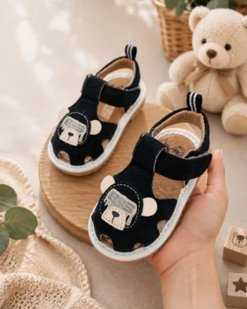 Sandalute pentru bebelusi cu piuitoare - Happy Cute Bear, Negru