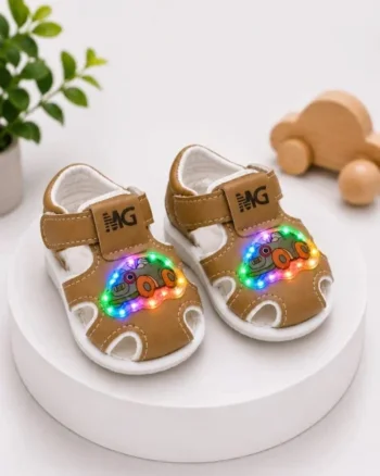 Sandalute maro cu luminite pentru super bebelusi - Masinuta, Maro
