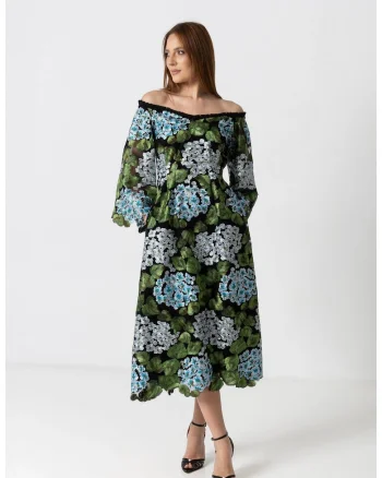 Rochie midi eleganta cu broderie florala si decolteu Bardot
