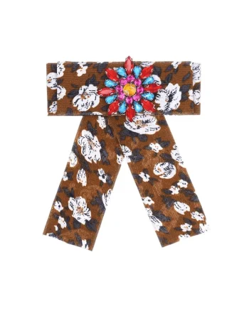 Brosa tip jabou, cu flori si pietre multicolore, Sabrin C21,  Maro