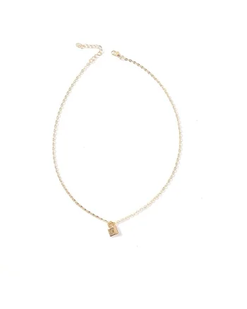 Colier auriu, cu lacat,