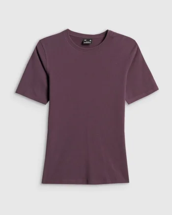 Tricou dama  F3703, slim, material de grosime medie, lungime pana la solduri, culoare violet, bumbac