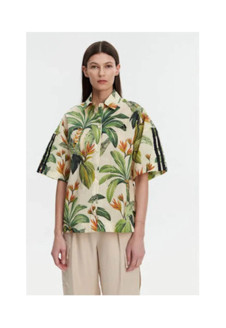 Camasa lejera cu cu maneca scurta si imprimeu floral