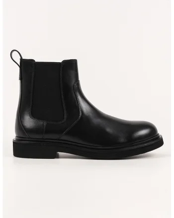 Ghete din piele, Negru