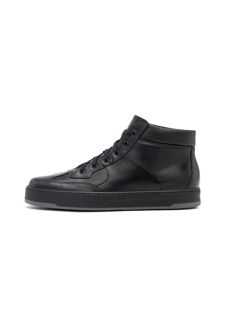 Ghete de piele, Negru